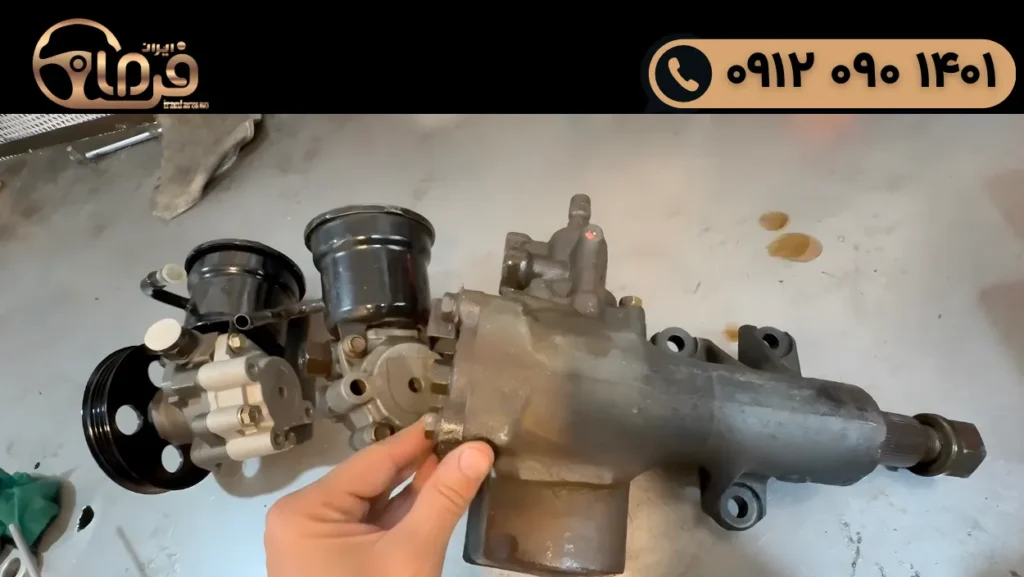 تعمیر فرمان تویوتا هایلوکس